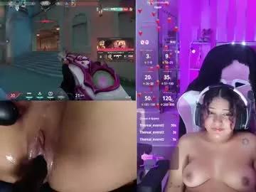 Check-out your craziest wishes with our pick of gaming cams models, featuring big knockers, round tails and tight twats.