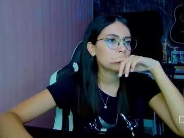 piixiie_d_oll from Chaturbate