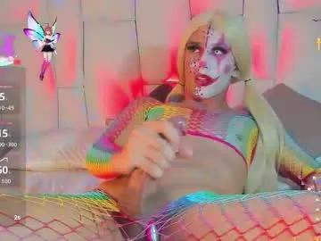 Check-out your craziest wishes with our pick of gaming cams models, featuring big knockers, round tails and tight twats.