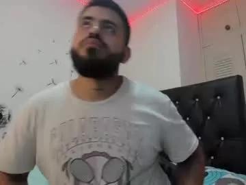 roony_wolf01 from Chaturbate