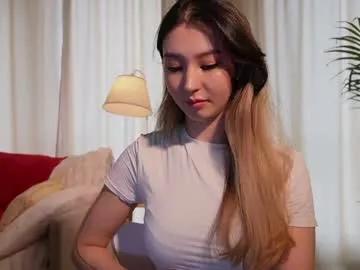 sarasuo model from Chaturbate