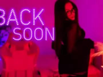 Check-out your craziest wishes with our pick of gaming cams models, featuring big knockers, round tails and tight twats.