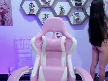 Check-out your craziest wishes with our pick of gaming cams models, featuring big knockers, round tails and tight twats.