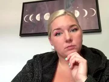 singlesexymom from Chaturbate is Freechat
