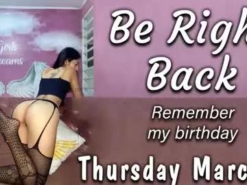 Check-out your craziest wishes with our pick of gaming cams models, featuring big knockers, round tails and tight twats.