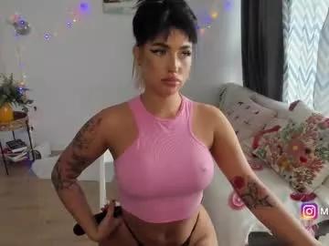 Check-out your craziest wishes with our pick of gaming cams models, featuring big knockers, round tails and tight twats.
