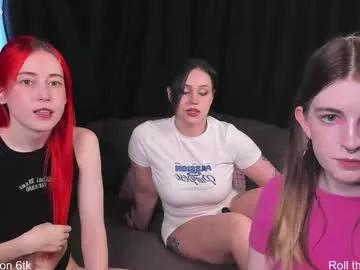 Check-out your craziest wishes with our pick of gaming cams models, featuring big knockers, round tails and tight twats.
