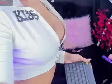 tina_noa from Chaturbate is Freechat