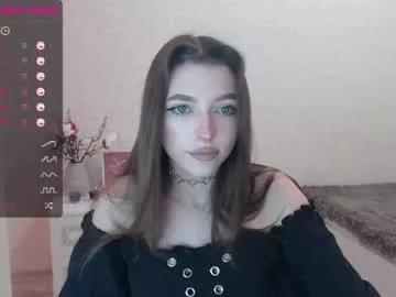 vikkimilk7 from Chaturbate