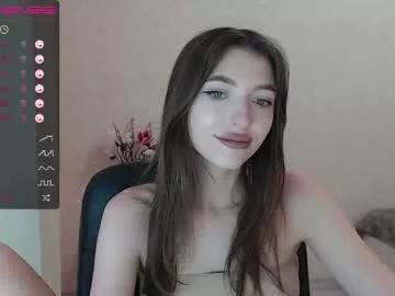 vikkimilk7 from Chaturbate