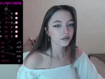 vikkimilk7 from Chaturbate