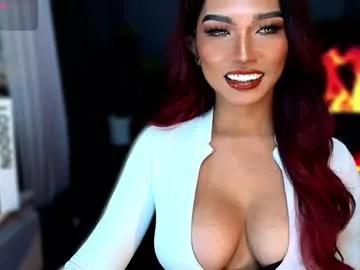 Check-out your craziest wishes with our pick of gaming cams models, featuring big knockers, round tails and tight twats.