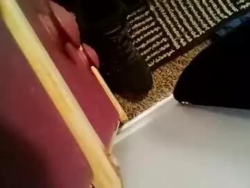 yuku812410104 from Chaturbate