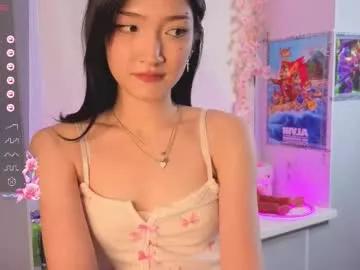 yung_leana from Chaturbate is Freechat