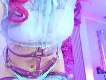 Check-out your craziest wishes with our pick of gaming cams models, featuring big knockers, round tails and tight twats.