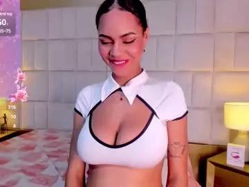 Check-out your craziest wishes with our pick of gaming cams models, featuring big knockers, round tails and tight twats.