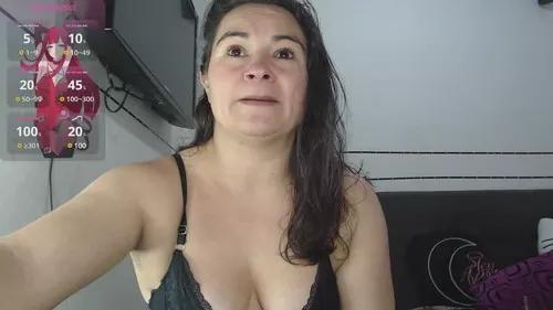 Photos of aishakhan from Cherry is Freechat