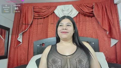 almawhite from Cherry is Freechat