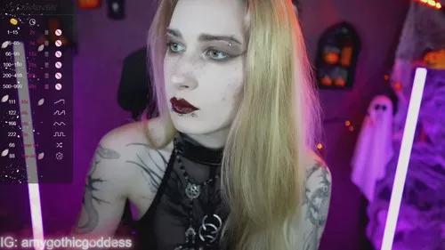 Photos of amygoth from Cherry is Freechat