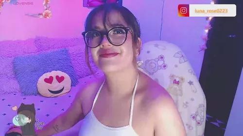 annyaqueenn from Cherry is Freechat