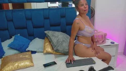 Check-out your craziest wishes with our pick of gaming cams models, featuring big knockers, round tails and tight twats.