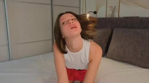 Photos of asacrystal from Cherry is Freechat