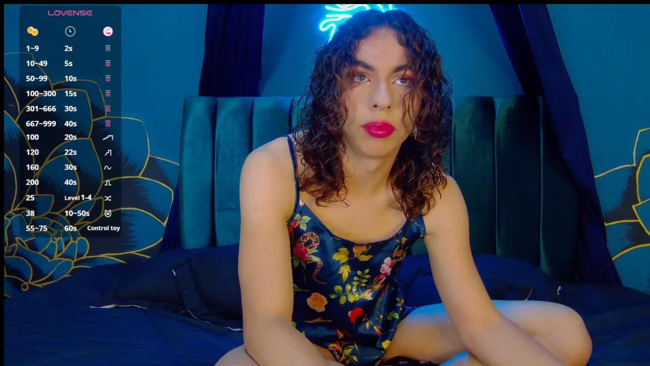 Check-out your craziest wishes with our pick of gaming cams models, featuring big knockers, round tails and tight twats.