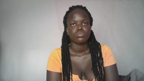 Photos of blackqeen from Cherry is Freechat