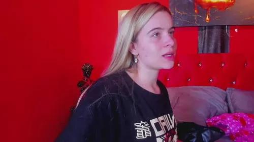 channelwhite from Cherry is Freechat