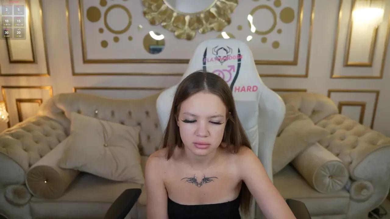Photos of clairedreams from Cherry is Freechat