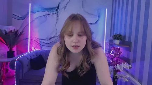 Photos of crystallpaws from Cherry is Freechat