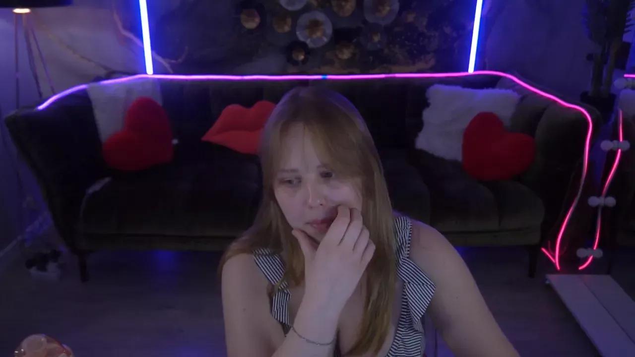 crystallpaws from Cherry is Freechat