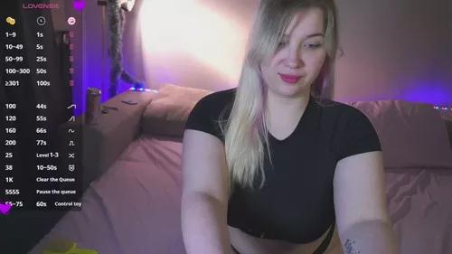Check-out your craziest wishes with our pick of gaming cams models, featuring big knockers, round tails and tight twats.