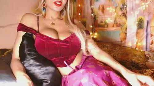 Photos of deusatari from Cherry is Freechat