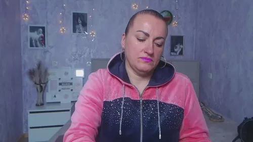 dianamgg from Cherry is Freechat