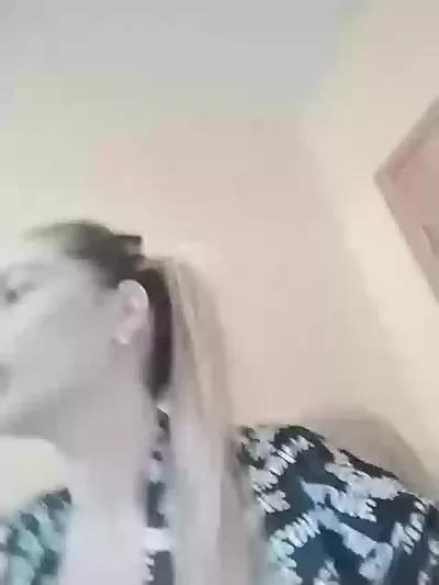 Photos of elzakom from Cherry is Freechat