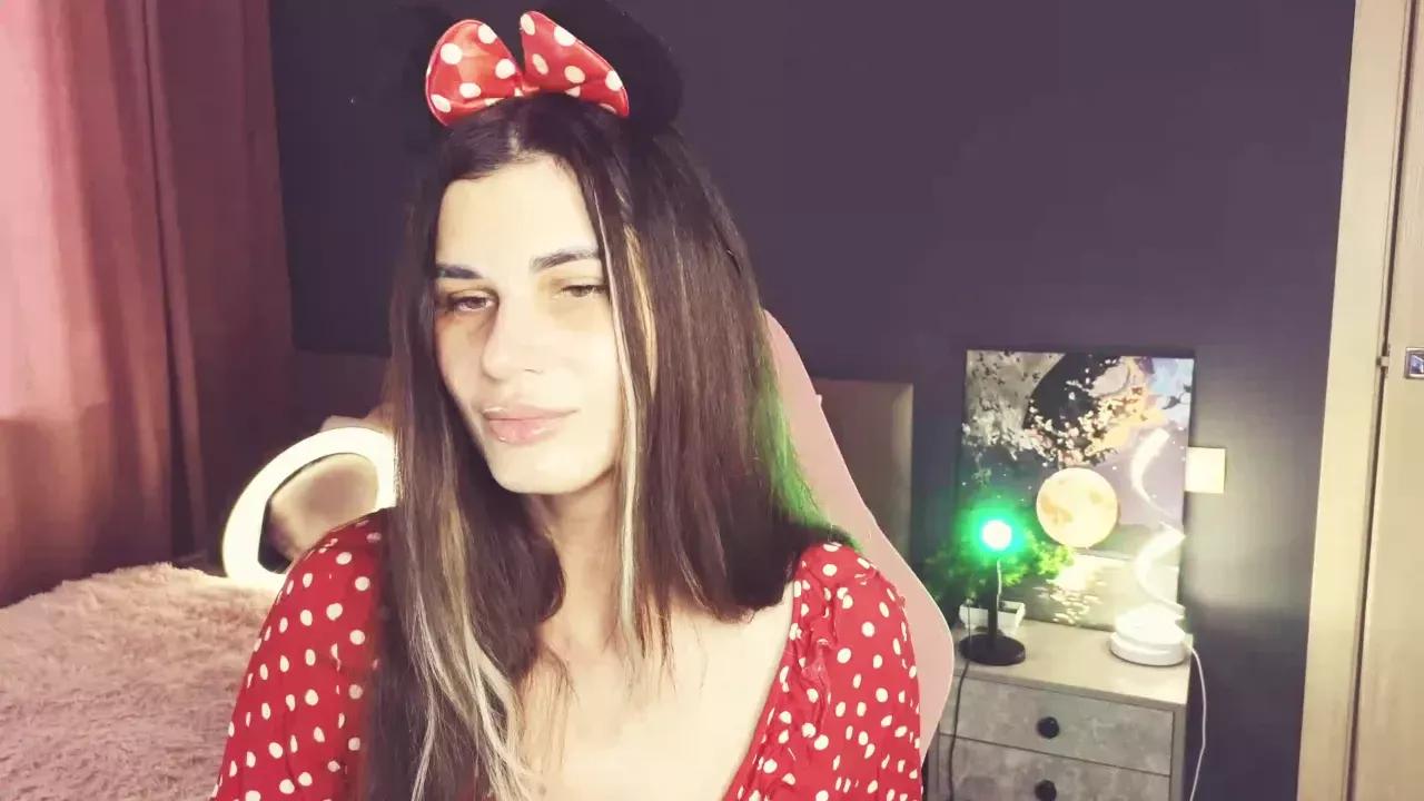 Photos of emilyreal from Cherry is Freechat