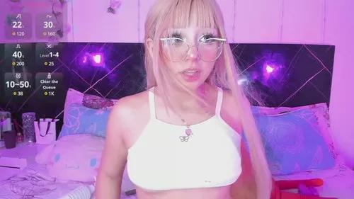 Check-out your craziest wishes with our pick of gaming cams models, featuring big knockers, round tails and tight twats.