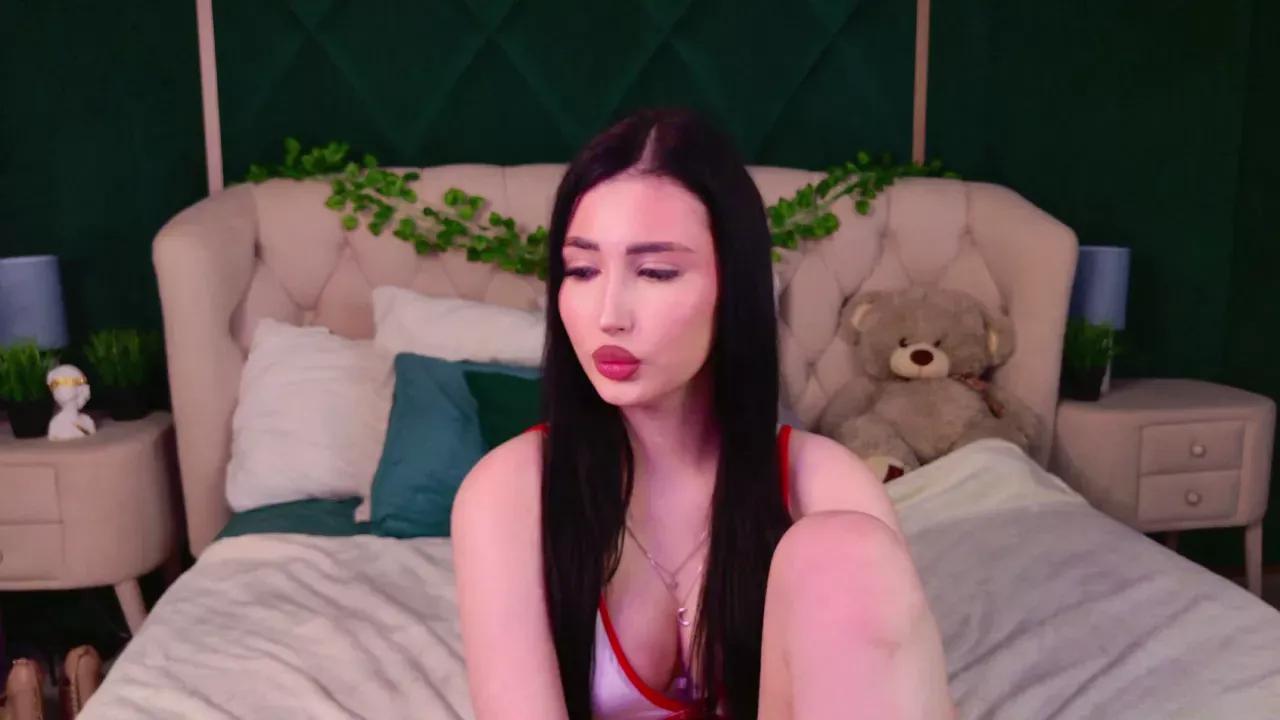Check-out your craziest wishes with our pick of gaming cams models, featuring big knockers, round tails and tight twats.