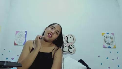 Photos of emmarosse from Cherry is Freechat