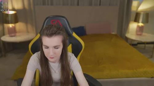 Check-out your craziest wishes with our pick of gaming cams models, featuring big knockers, round tails and tight twats.