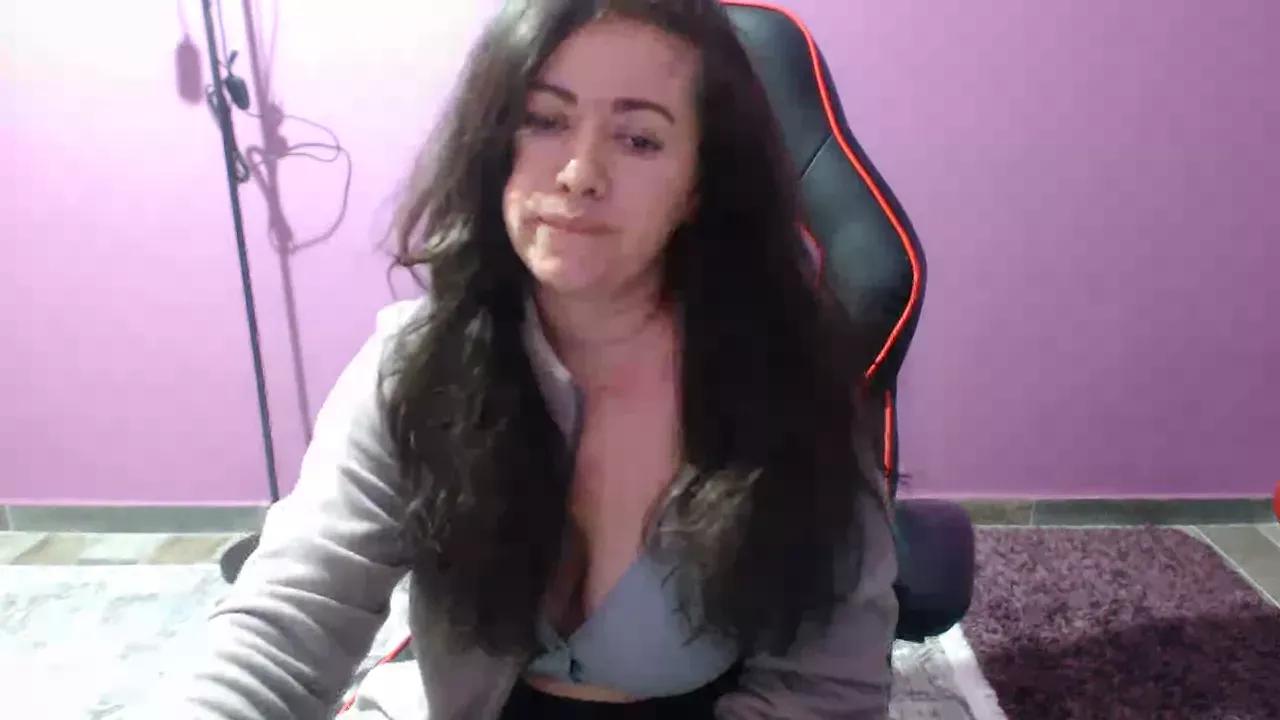 Photos of gldsquirt31 from Cherry is Freechat