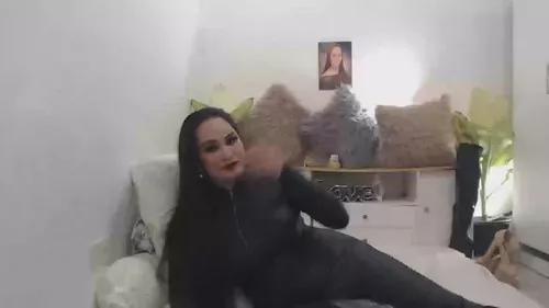 Photos of gorgeoushearty from Cherry is Freechat
