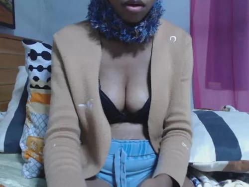 Photos of hloves from Cherry is Freechat