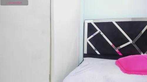 iisabellanoa from Cherry is Freechat