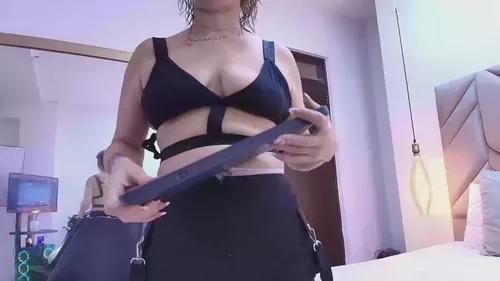 Check-out your craziest wishes with our pick of gaming cams models, featuring big knockers, round tails and tight twats.