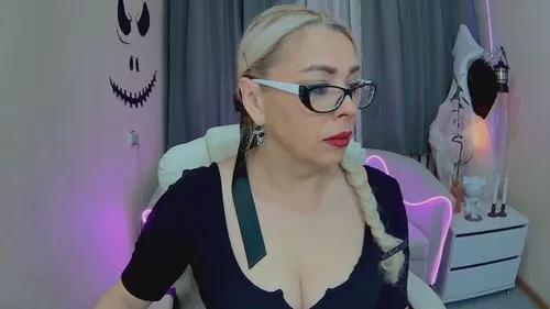 katrinacharm from Cherry is Freechat