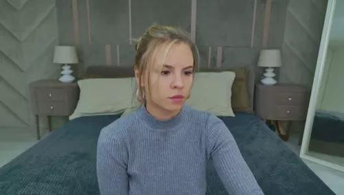 Photos of kiararolls from Cherry is Freechat