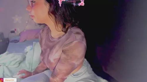 Photos of kikicavill from Cherry is Freechat