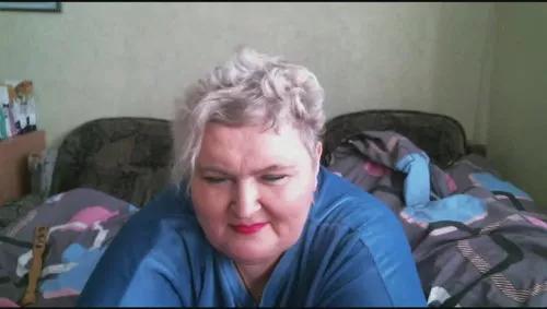 lana555 from Cherry is Freechat